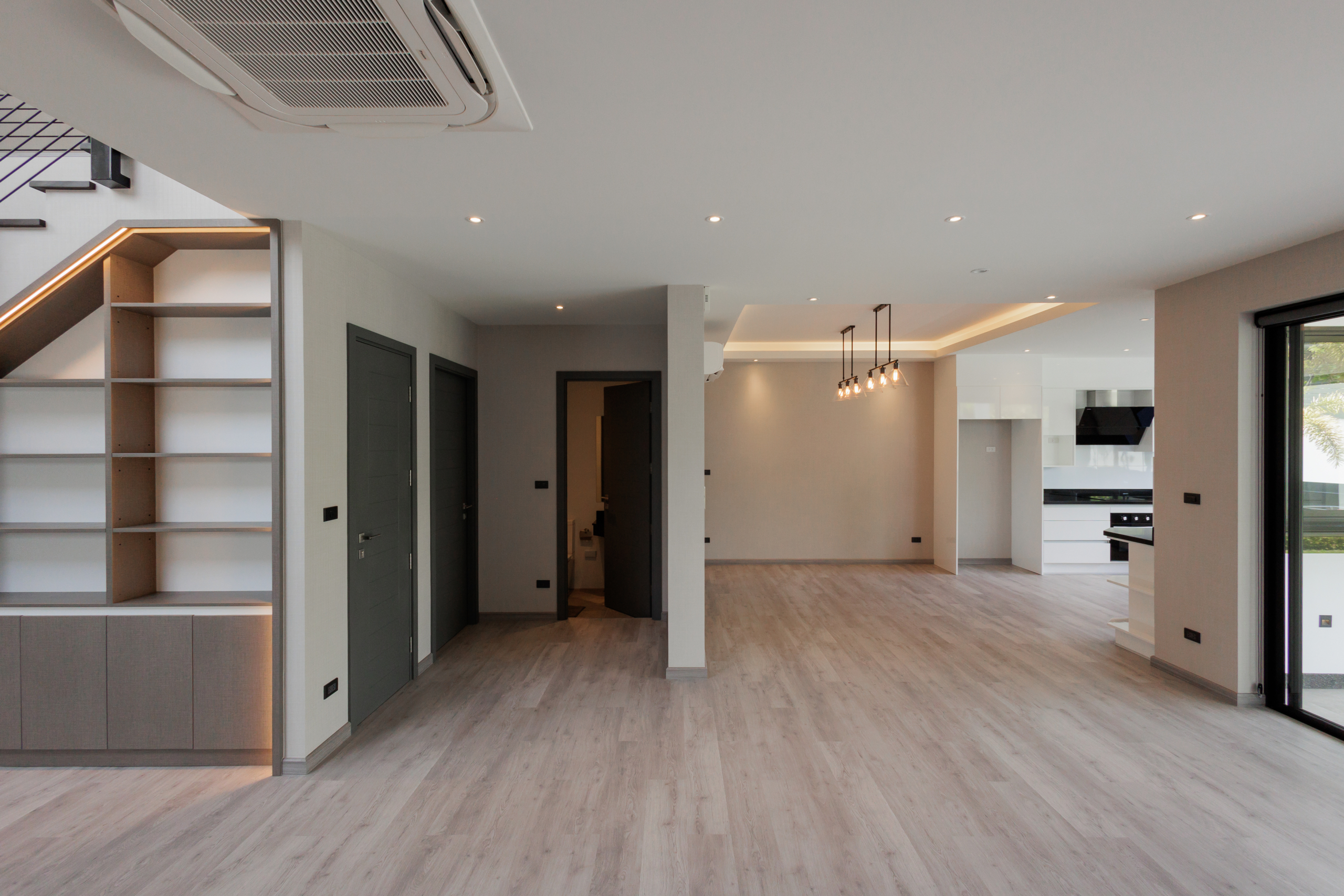 A Unfurnished _21 Pool Villa For Sales In Wang Tan