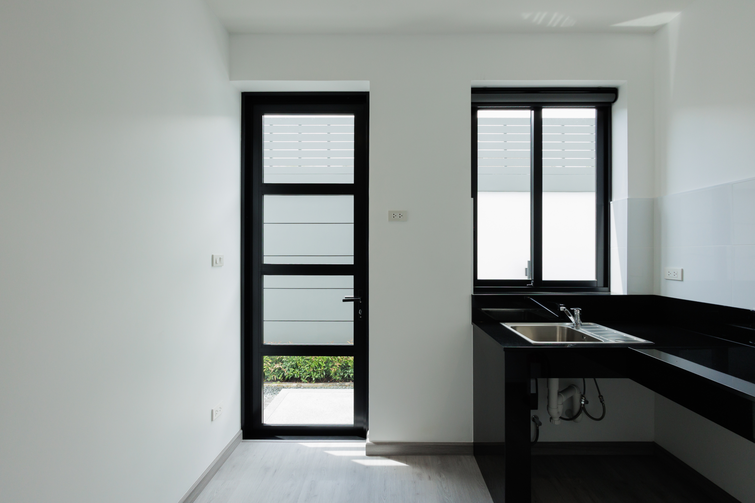 A Unfurnished _5 Pool Villa For Sales In Wang Tan